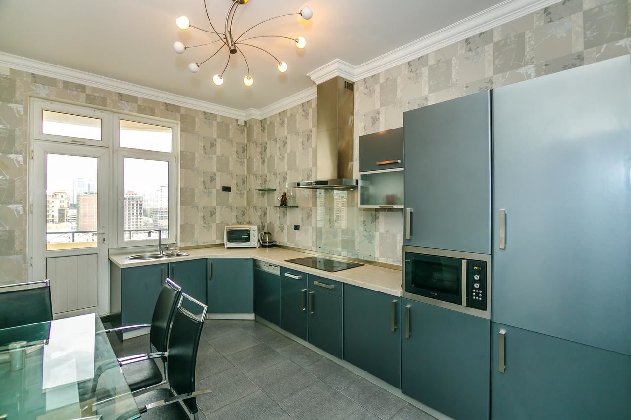 Апартаменты Apartment On Nargiz Mall Баку