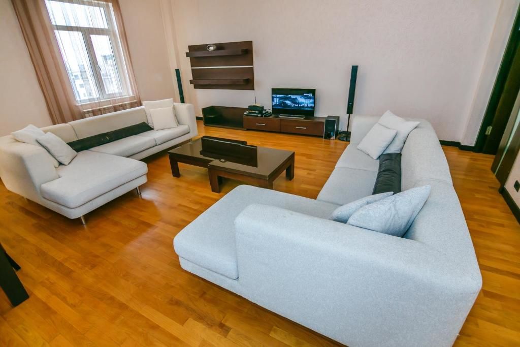 Апартаменты Apartment On Nargiz Mall Баку